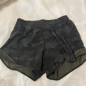 Lululemon camo print shorts size 6 long